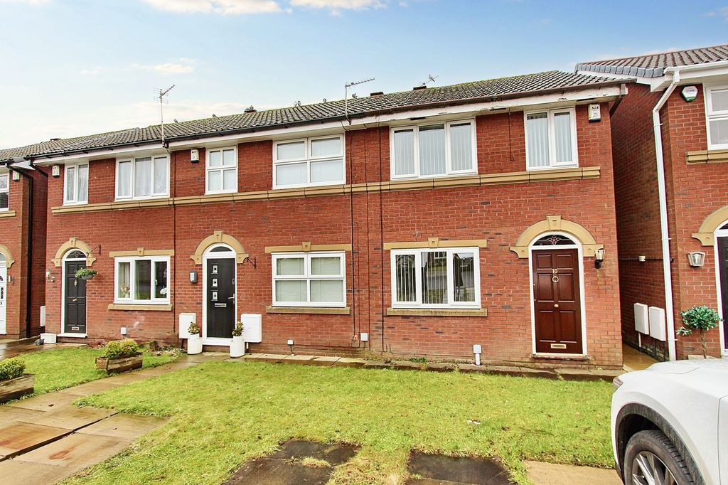 Property photo 2 of 12