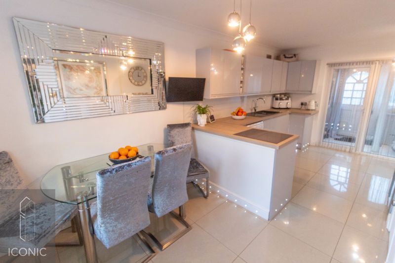 Property photo 2 of 15 Photo 13