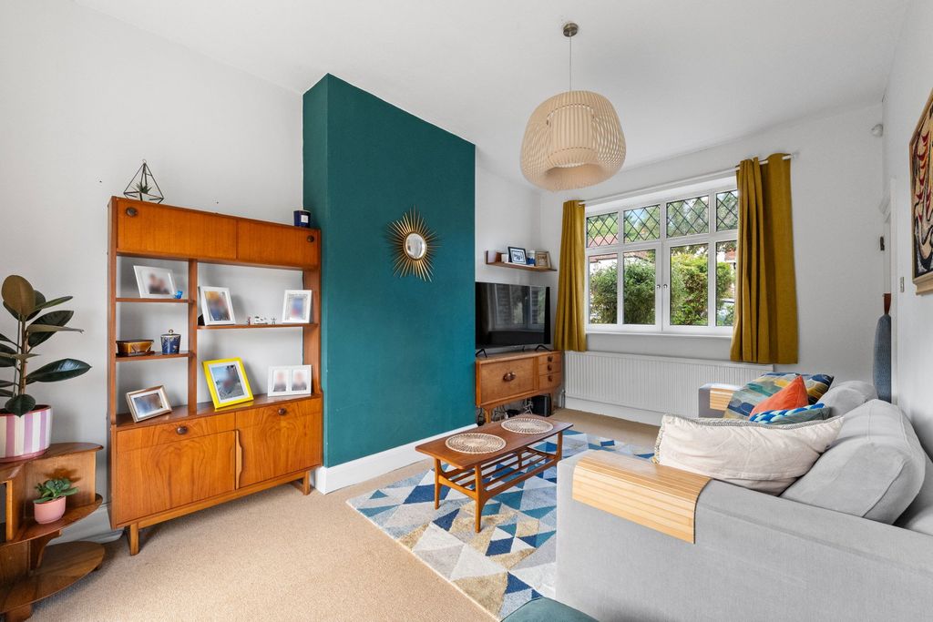 Property photo 3 of 18