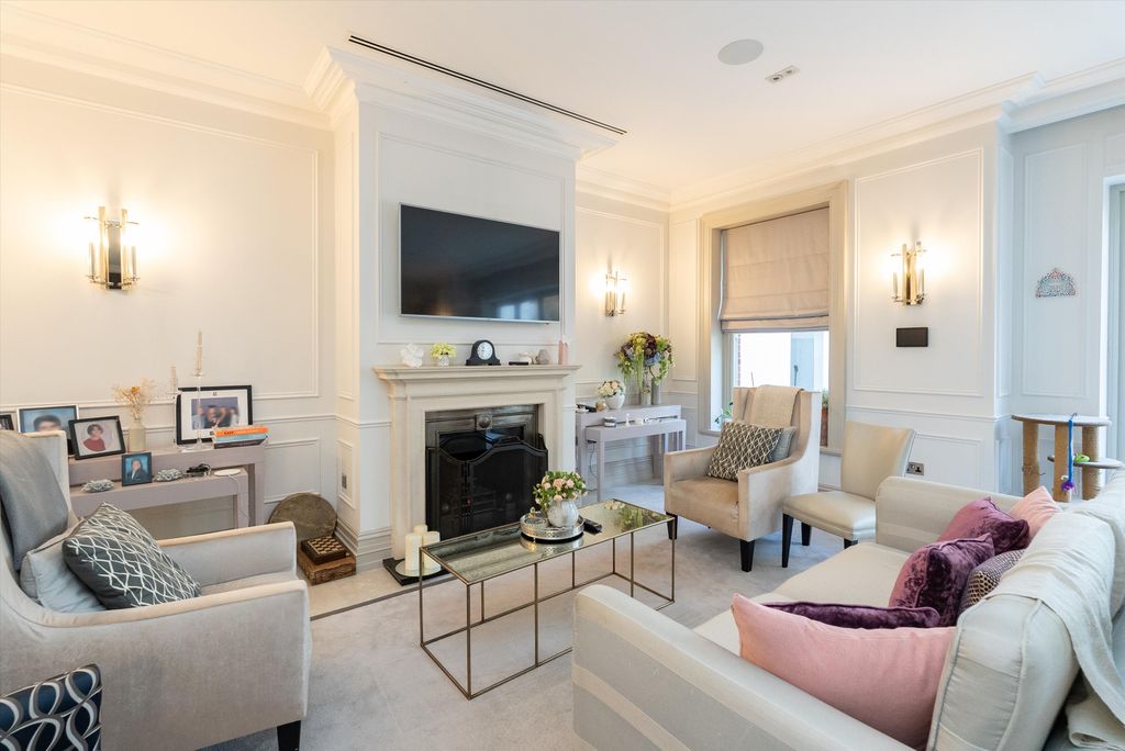 Property photo 3 of 23 Image