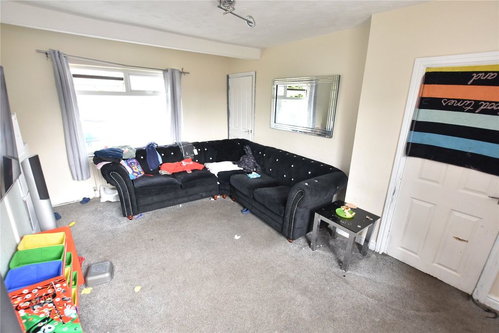 Property photo 3 of 10 Picture No. 13