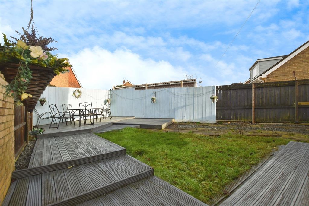 Property photo 3 of 26 4E4Ff23d-Garden.Jpg