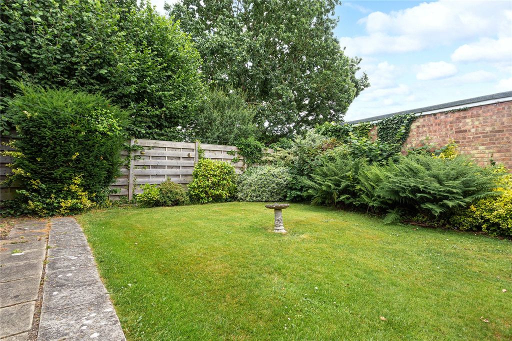 Property photo 3 of 10 Photos