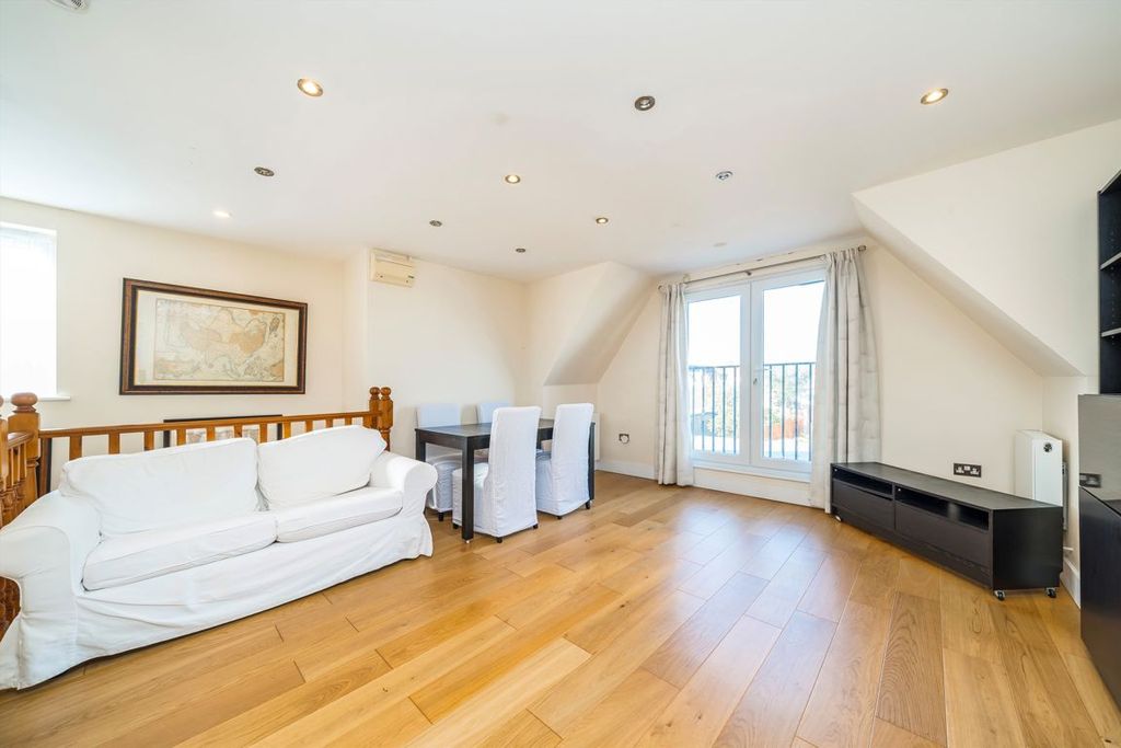 Property photo 2 of 5
