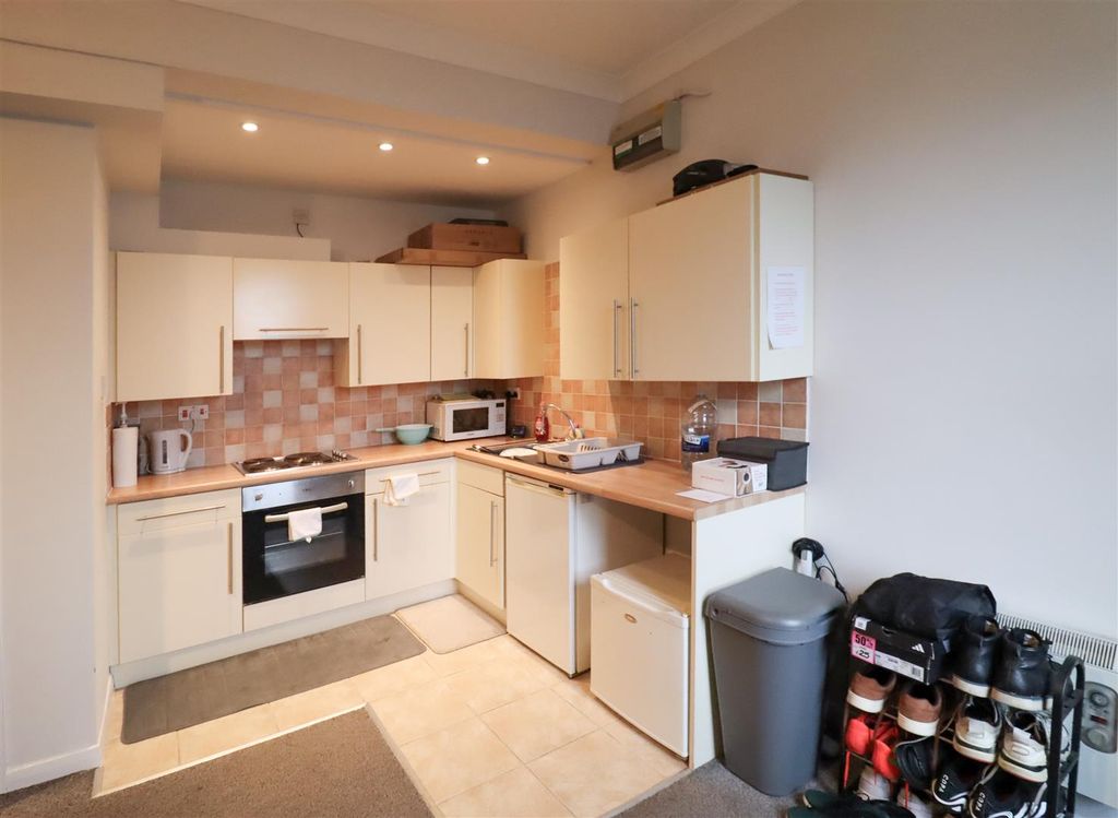 Property photo 2 of 6 Img_5311.Jpg