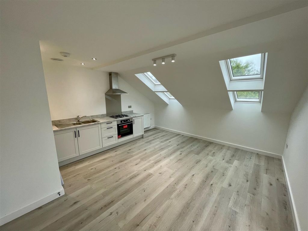 Property photo 1 of 7 5.Jpg