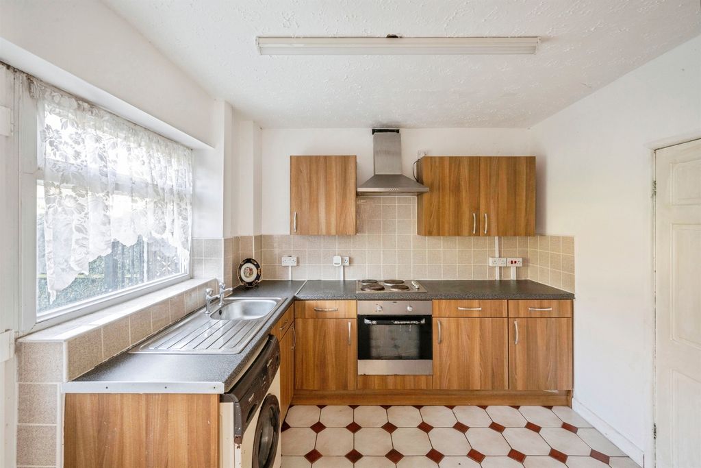 Property photo 2 of 15