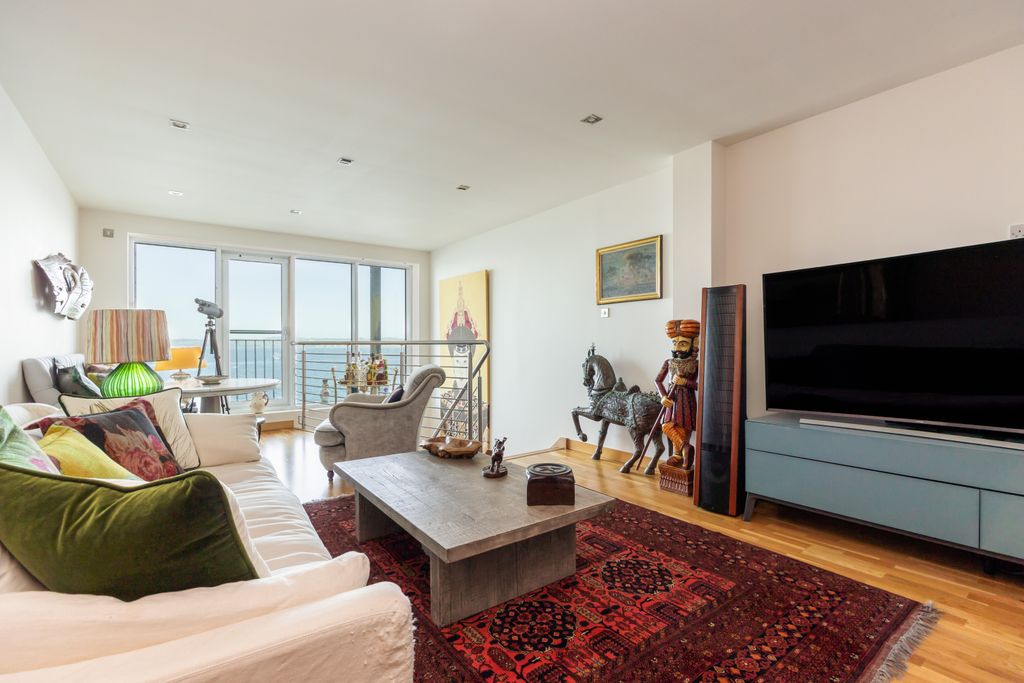 Property photo 2 of 24 Property Image 2