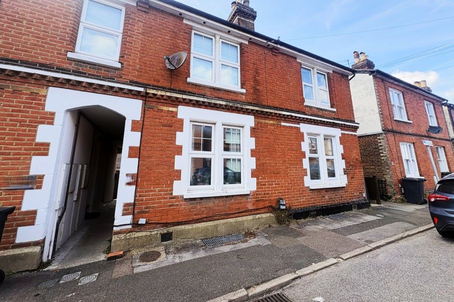 Property photo 1 of 6