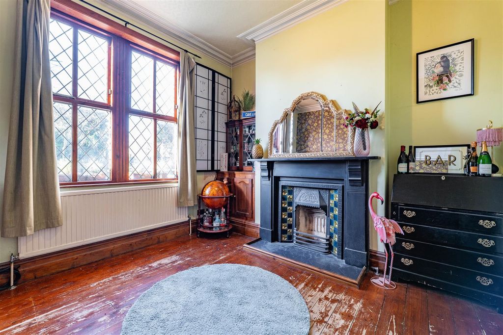 Property photo 3 of 13 Dining Room