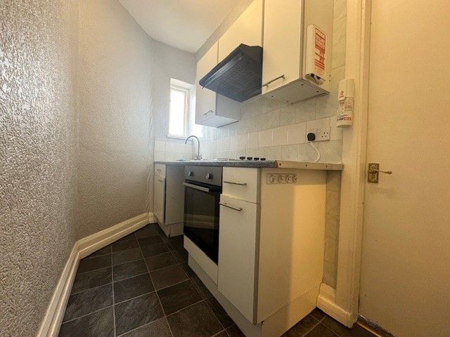 Property photo 3 of 5 Kitchen