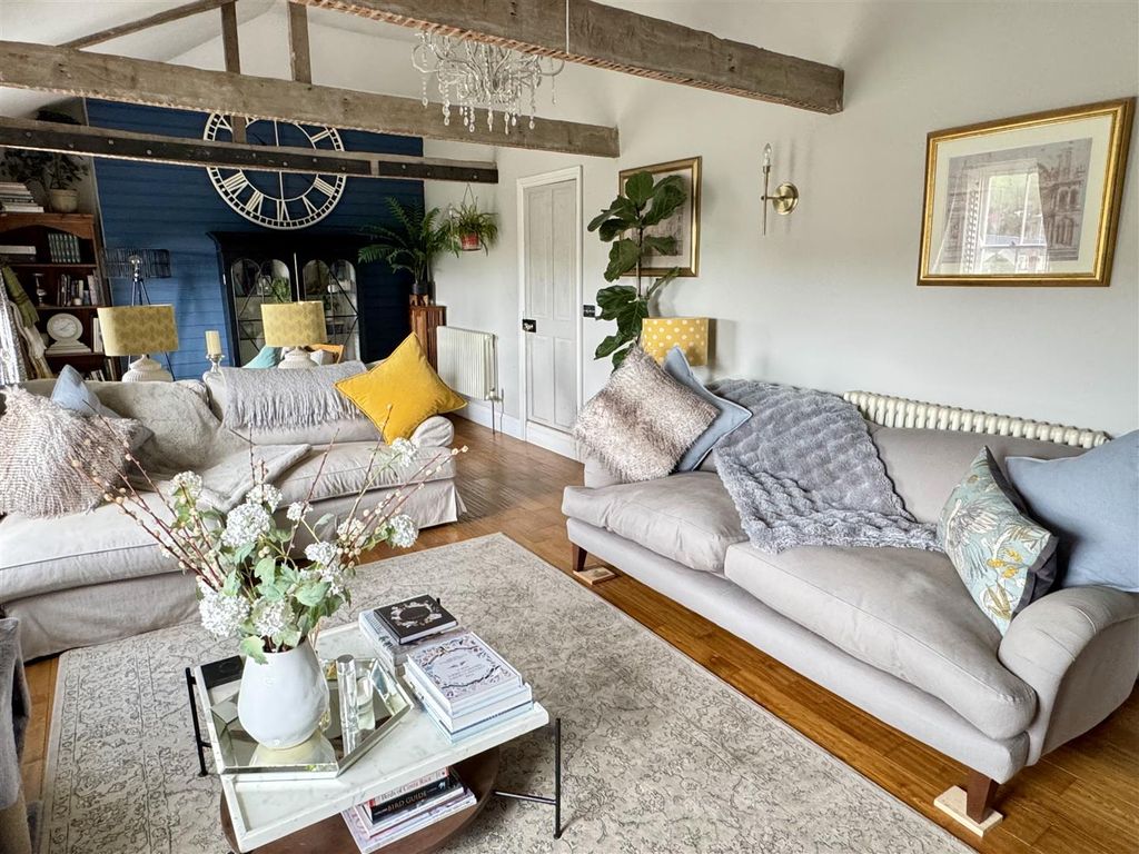 Property photo 3 of 29