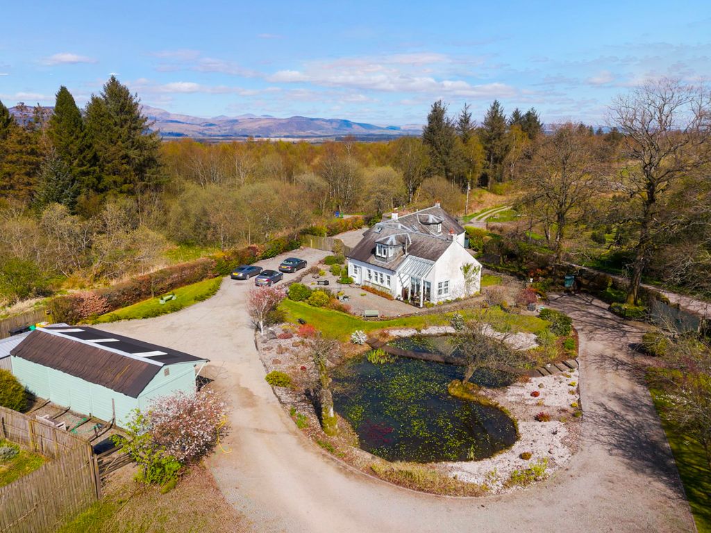 Property photo 1 of 68