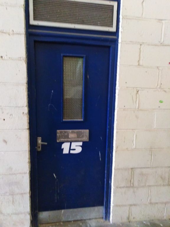 Property photo 1 of 2
