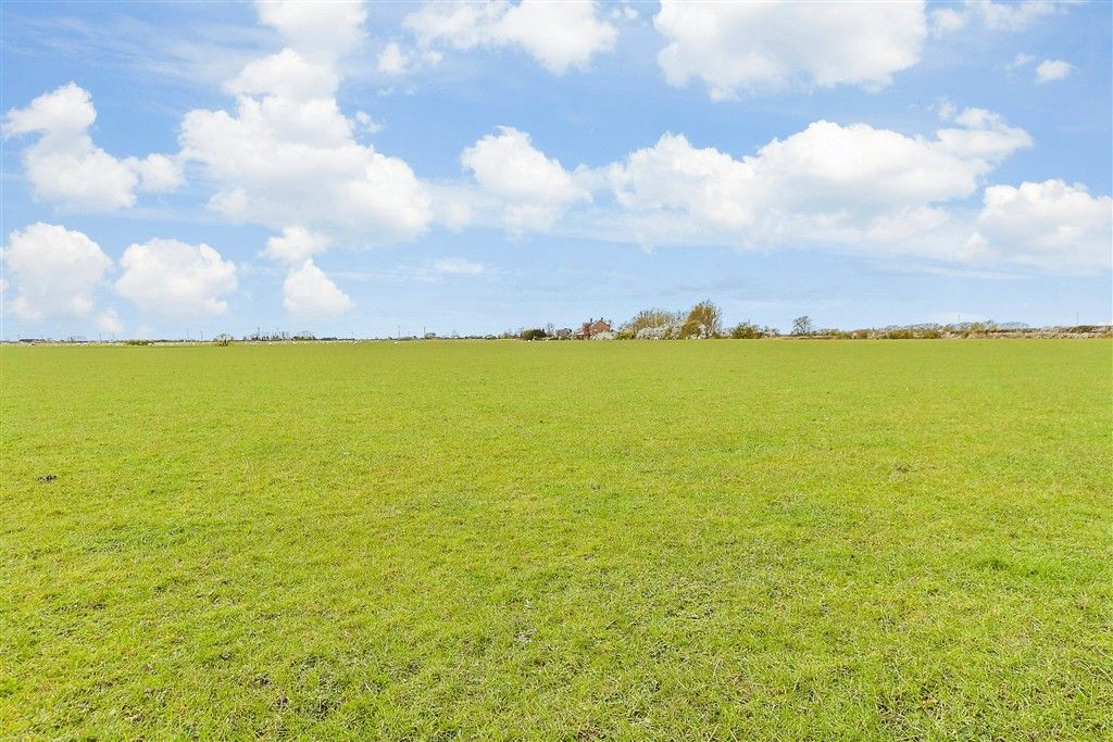 Property photo 2 of 10 Views To Side