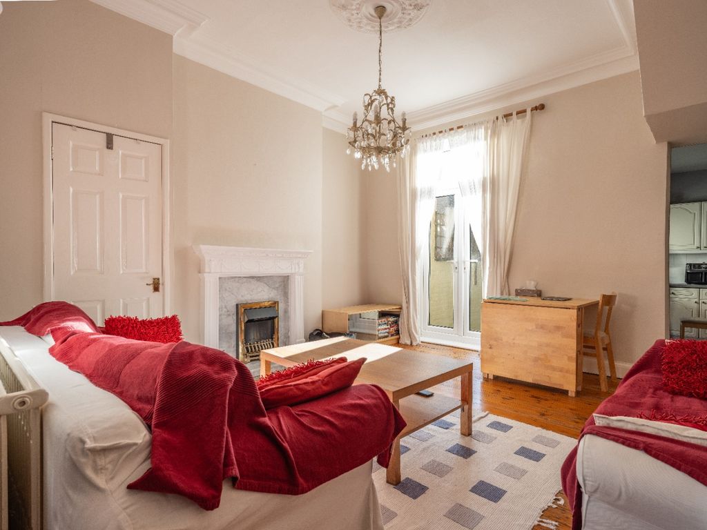 Property photo 3 of 9 4713702