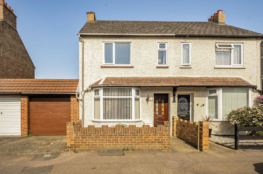Property photo 1 of 20