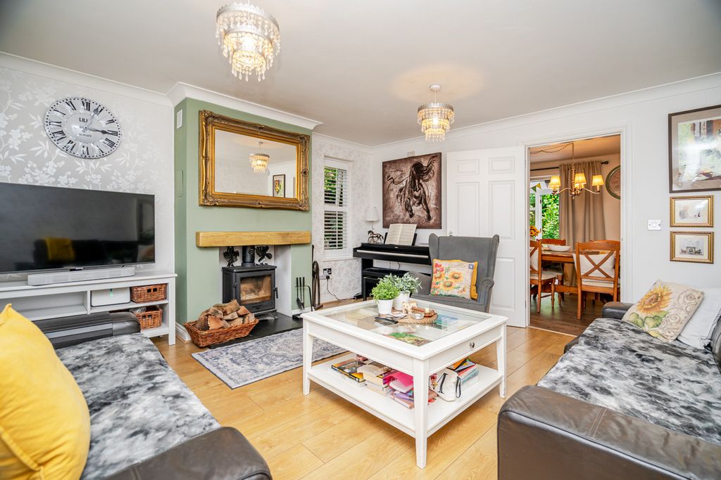 Property photo 2 of 38