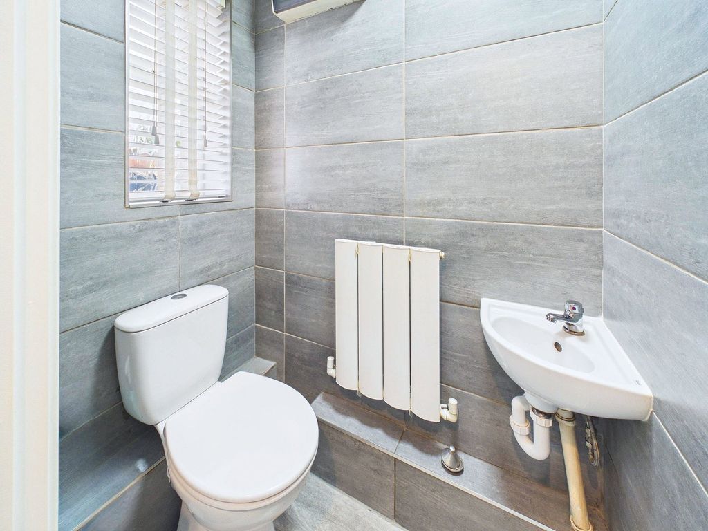 Property photo 3 of 17
