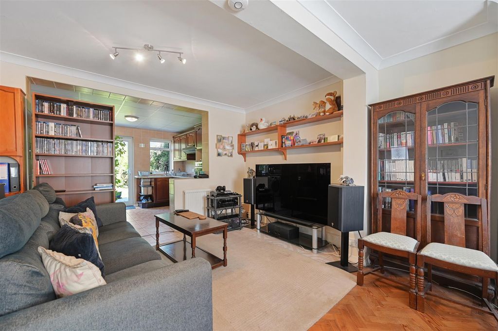 Property photo 3 of 11 Rcar- 44 Saxon Drive- Dinning Room, Reception 10 (