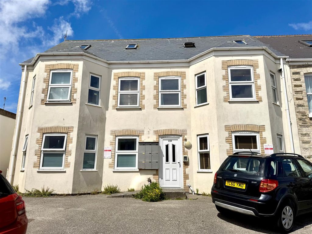 Property photo 1 of 5 23A Fernhill Road.Jpg