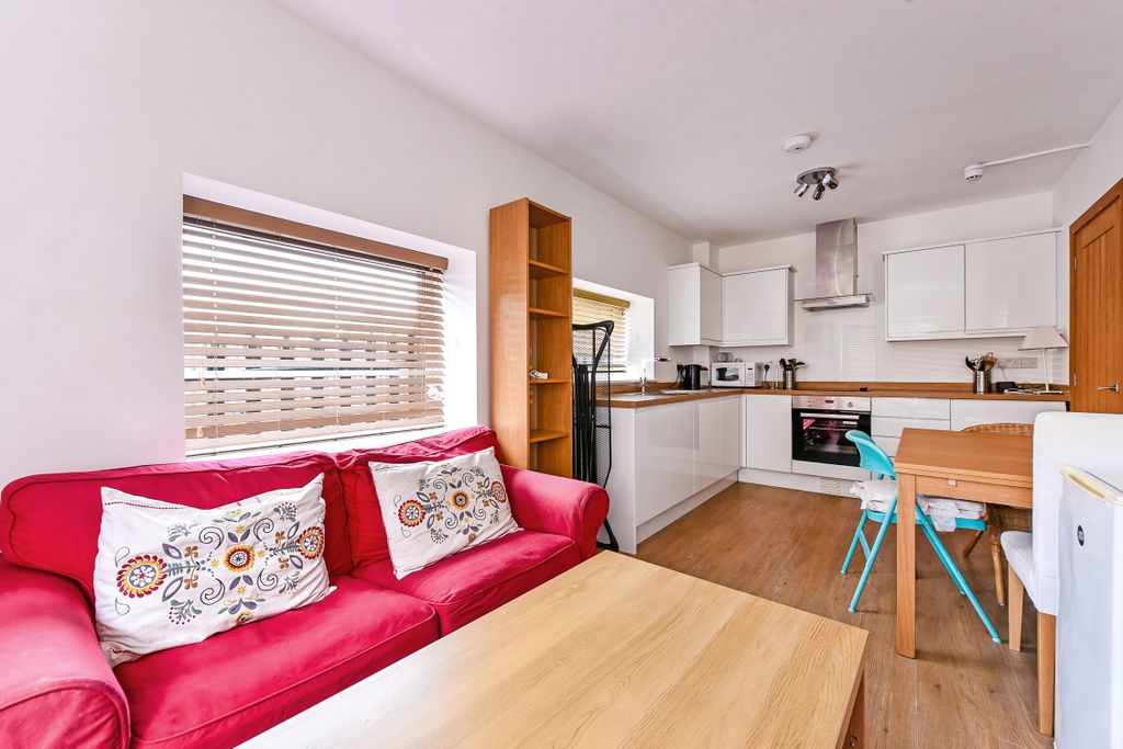 Property photo 2 of 16 Ph7_4816026