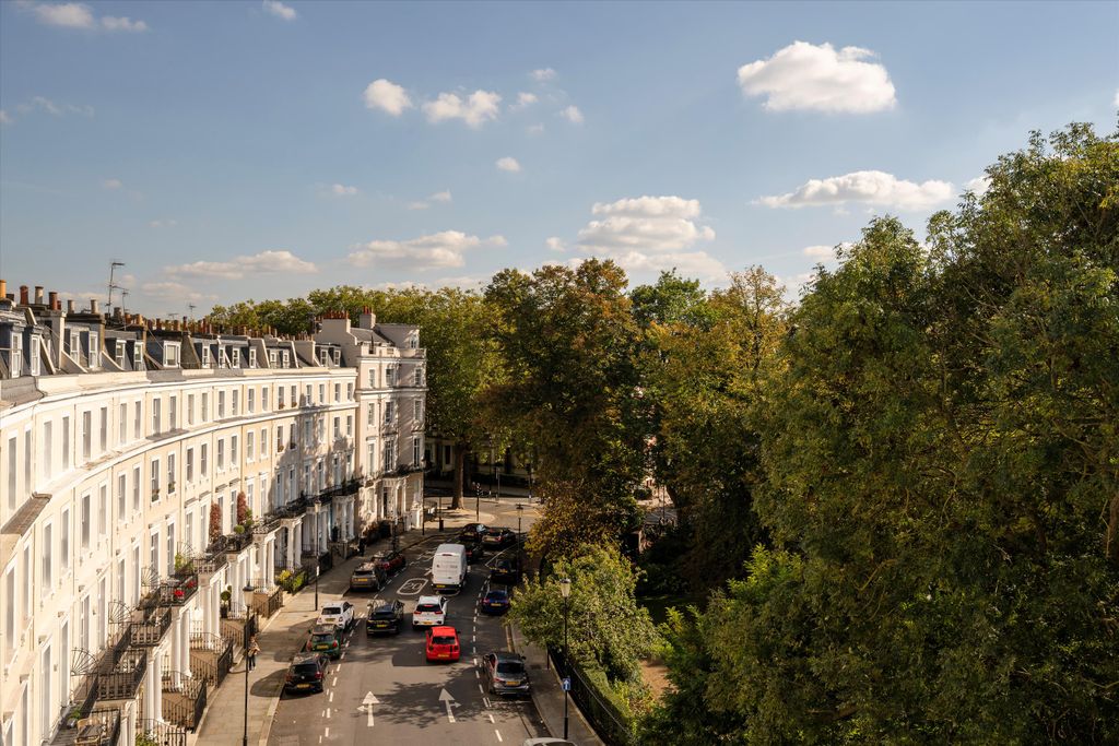 Property photo 3 of 12 Image