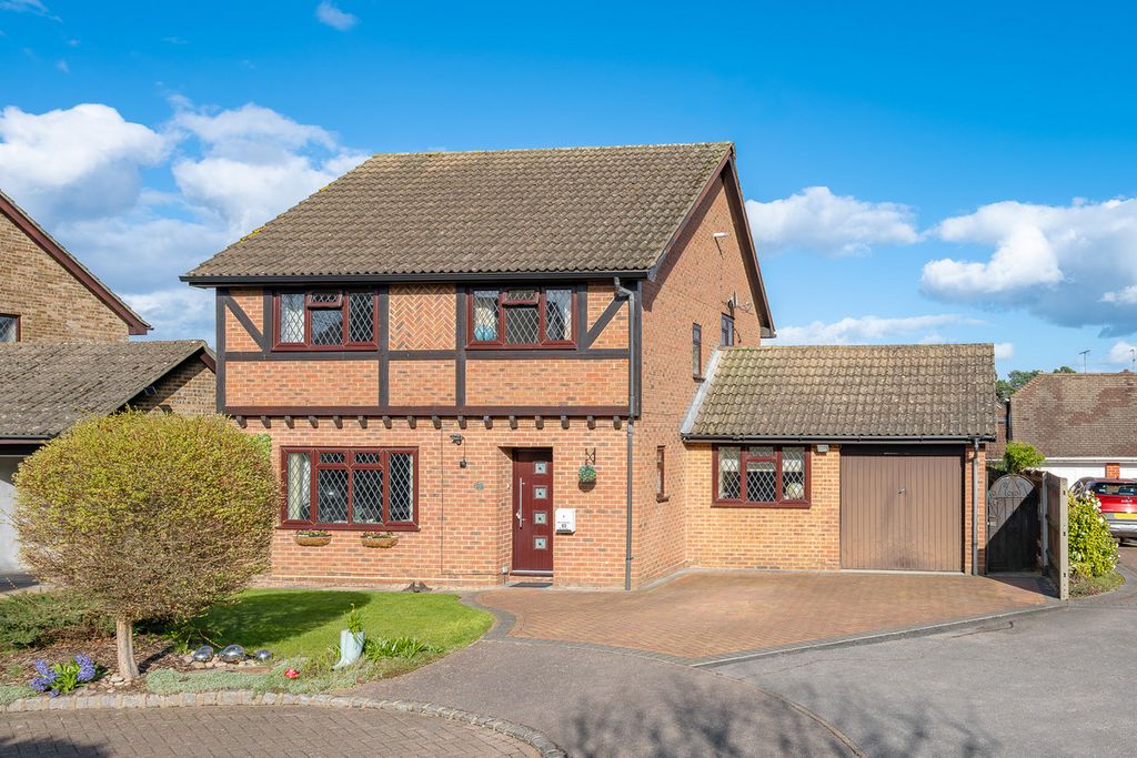 Property photo 1 of 11