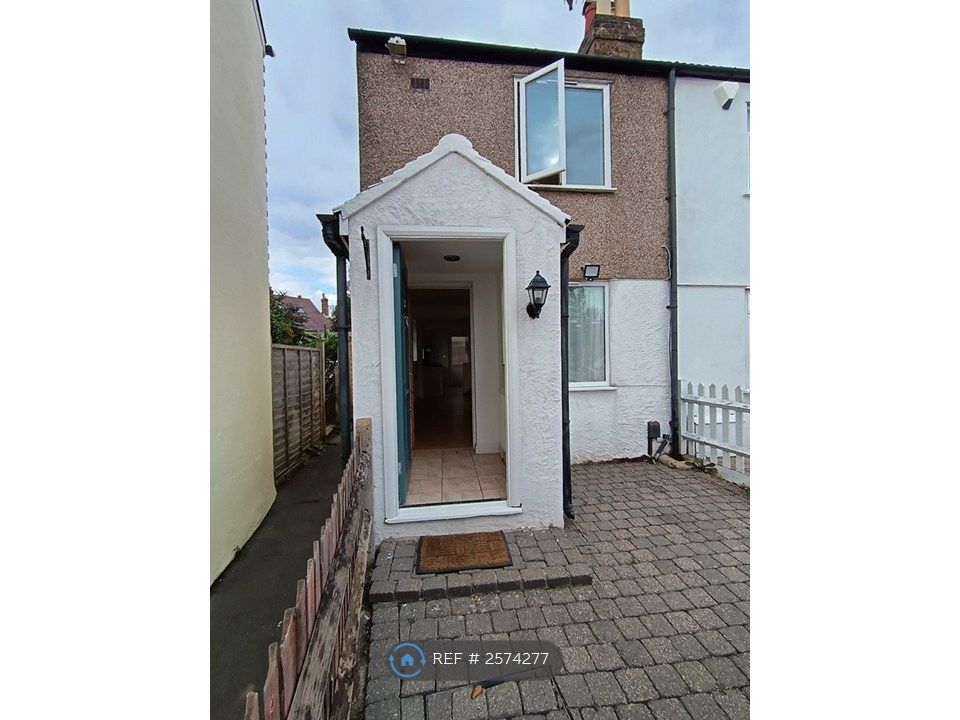 Property photo 2 of 9 Door Open