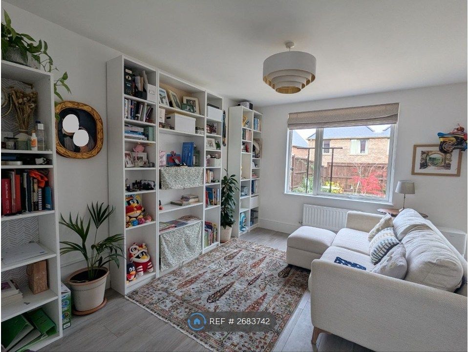 Property photo 2 of 13 Family/Dinning