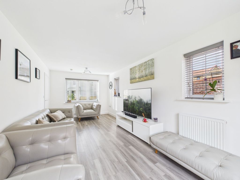 Property photo 2 of 24