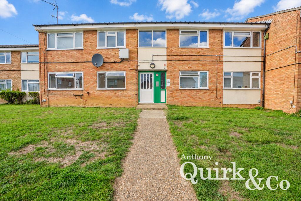 Property photo 1 of 12