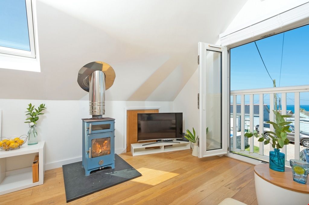 Property photo 2 of 8 7Bcbf1A1-B7c0-41B3-9167-d90d8A6F7B0E