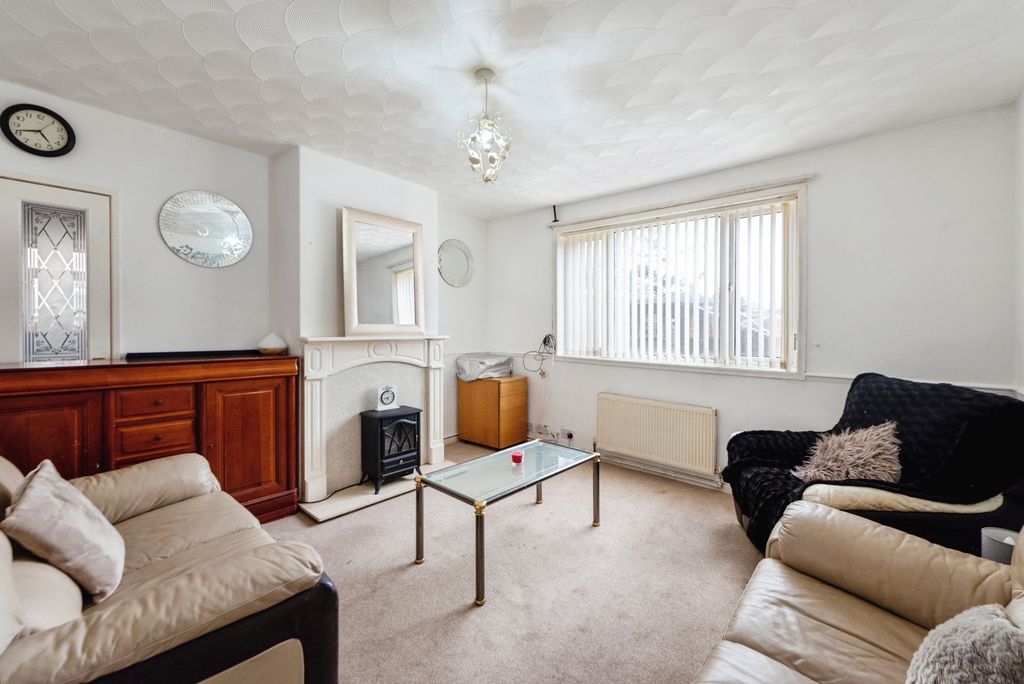 Property photo 2 of 17 Photo