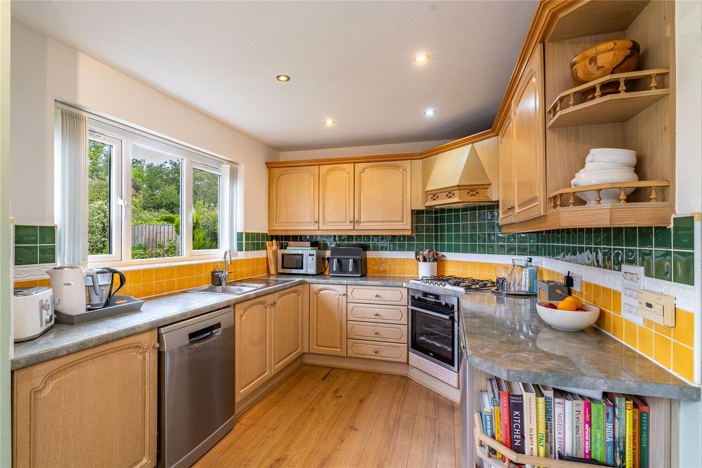 Property photo 3 of 42 Picture No. 08