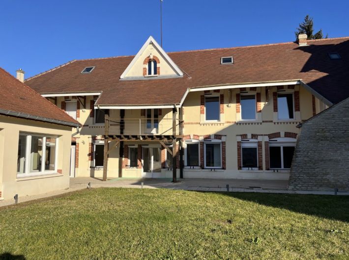Property photo 1 of 13