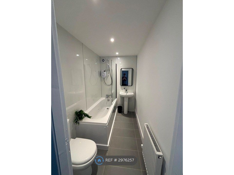 Property photo 1 of 3