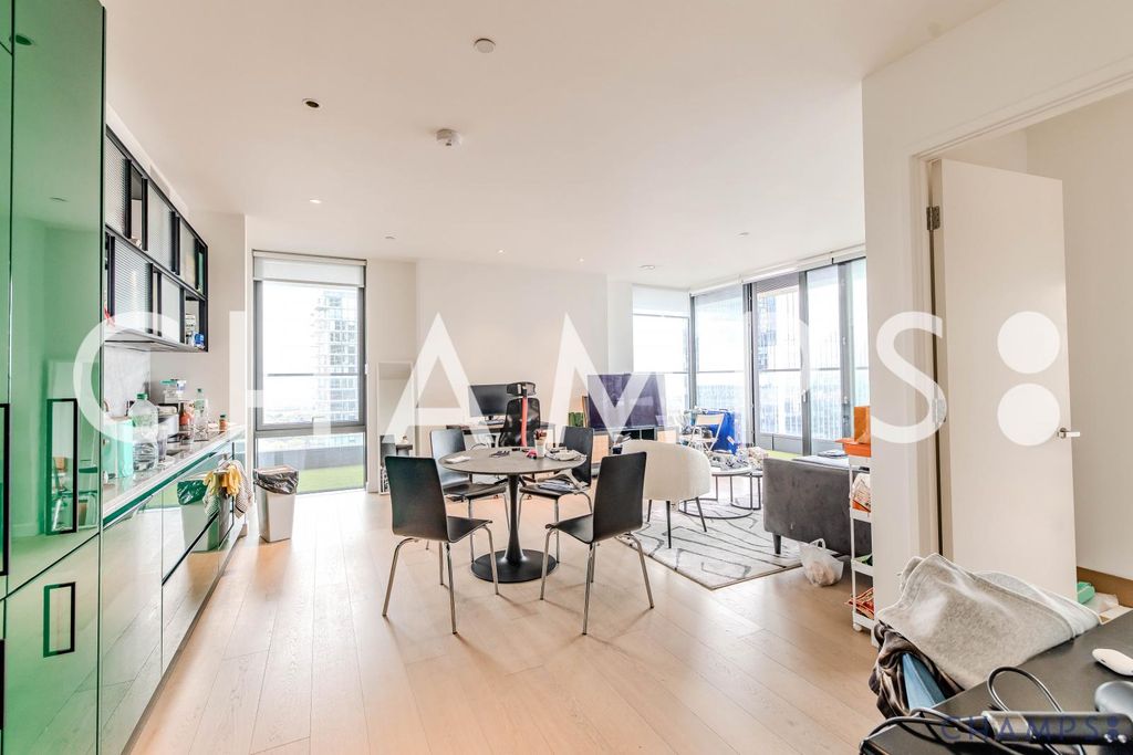 Property photo 1 of 7 2 Bed To Rent, Hobart Building, Wardian, Canary Wharf, E14