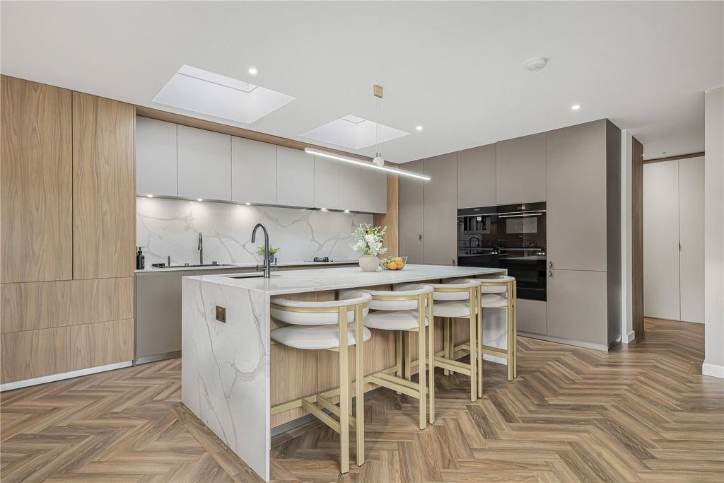 Additional image 13 of 4 bed bungalow for saleBrackendene, Dartford, Kent DA2