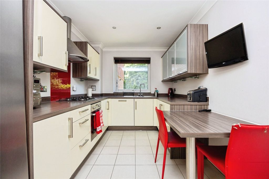 Property photo 2 of 17 Picture No. 07