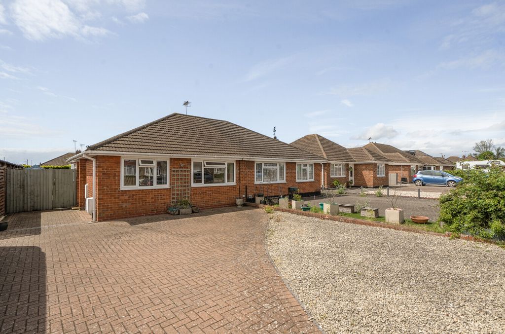 Property photo 1 of 13 1471851116A22B1E4Bea9d