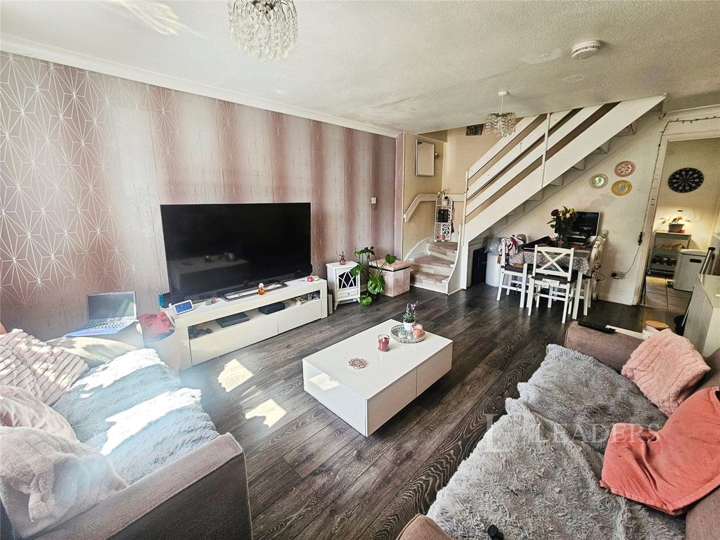 Property photo 3 of 8 Picture No. 06