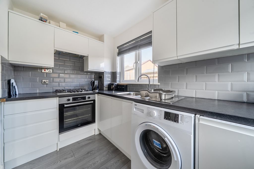 Property photo 3 of 10 1502561 (6)