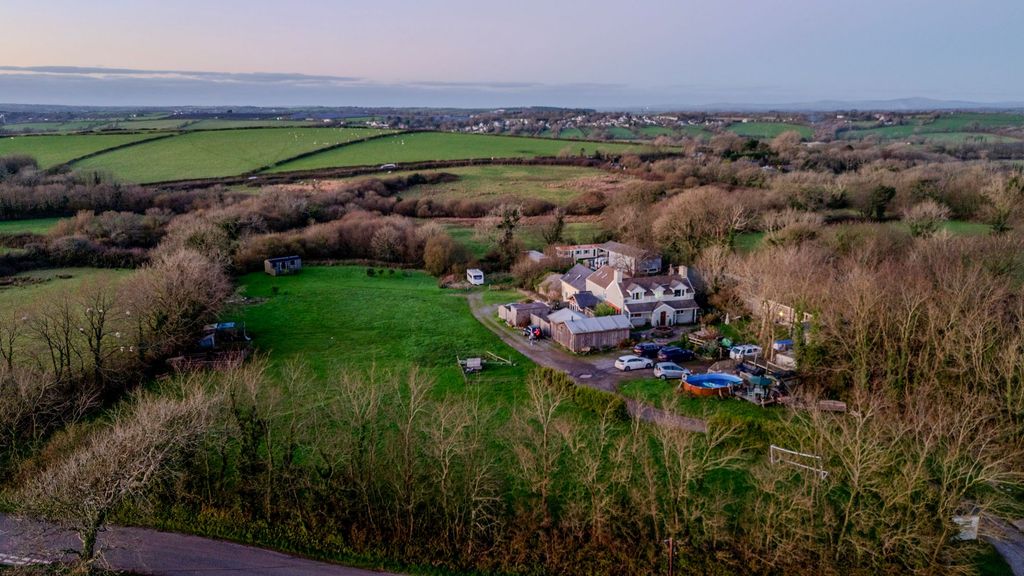 Property photo 1 of 38