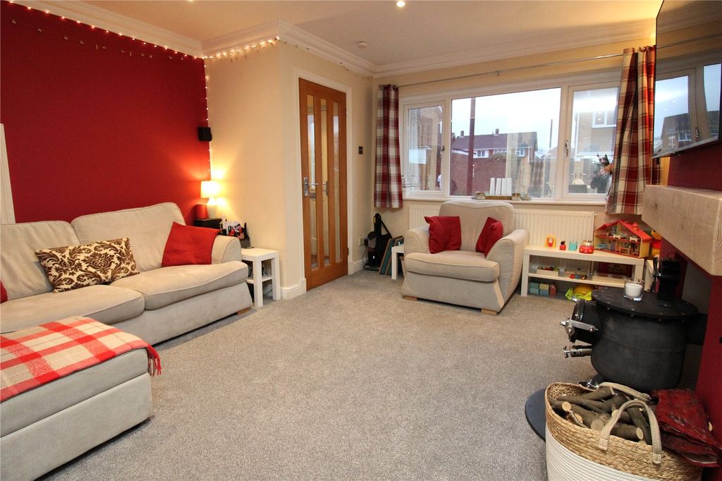 Property photo 2 of 17 Picture No. 03