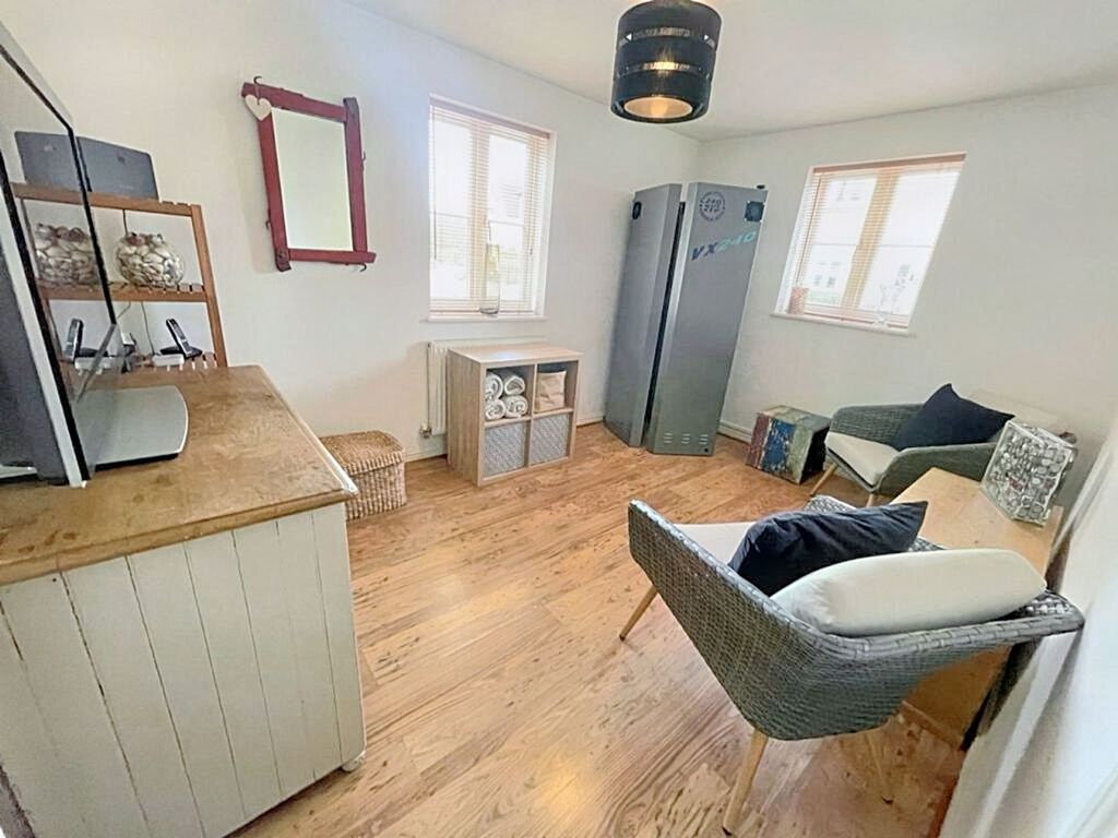 Property photo 3 of 19