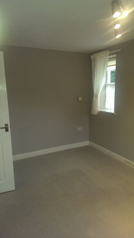 Property photo 3 of 5 Lounge