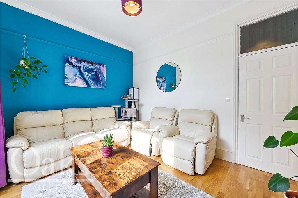 Property photo 3 of 12 Picture No. 05
