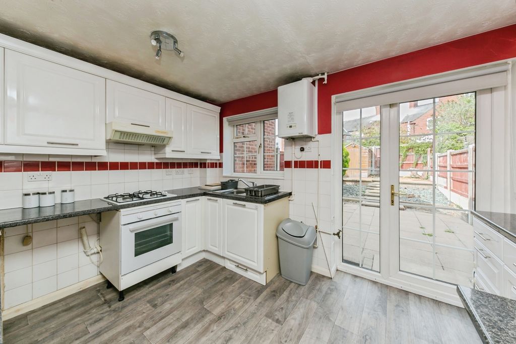 Property photo 3 of 18 Pbox-Img.Jpg