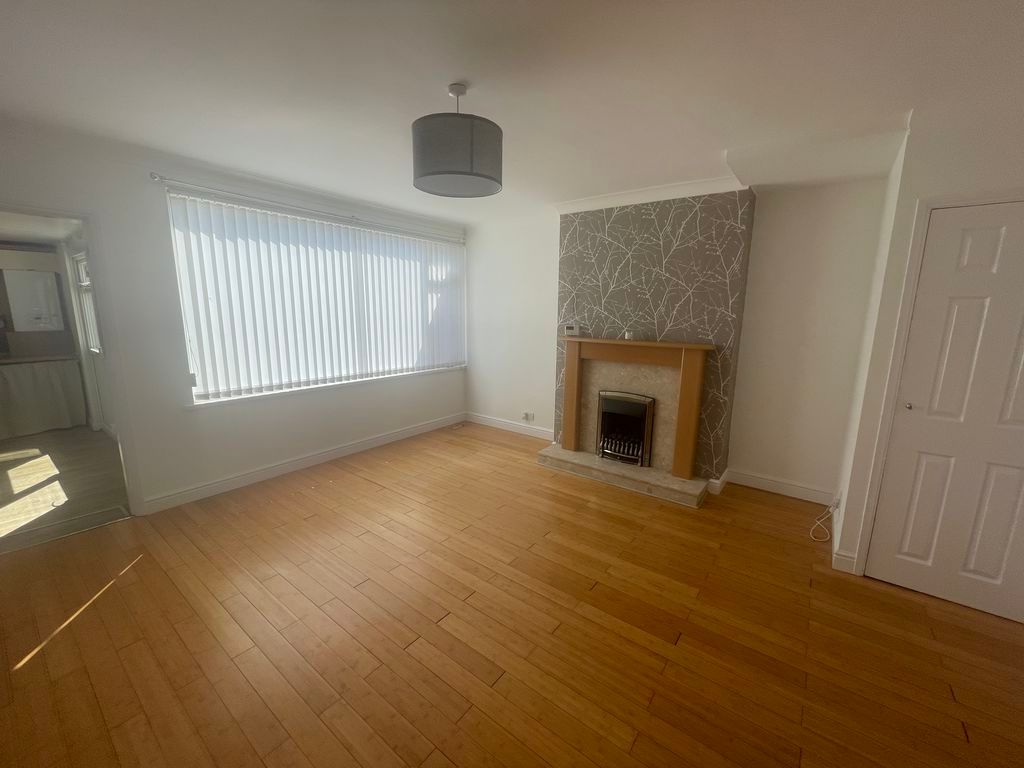 Property photo 3 of 9 Photo 9